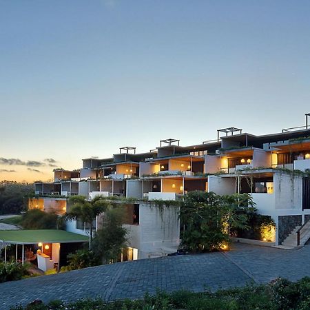 Telescope Resort Lombok Kuta  外观 照片
